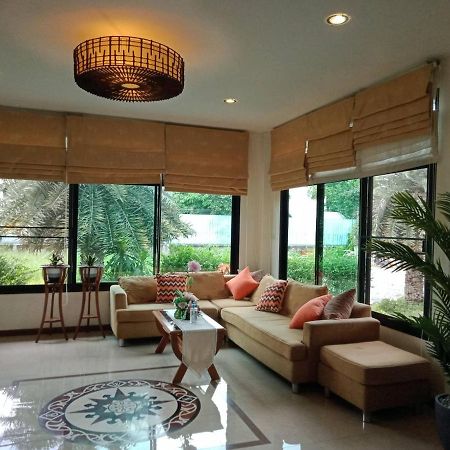 Qg Resort Bangkok Luaran gambar