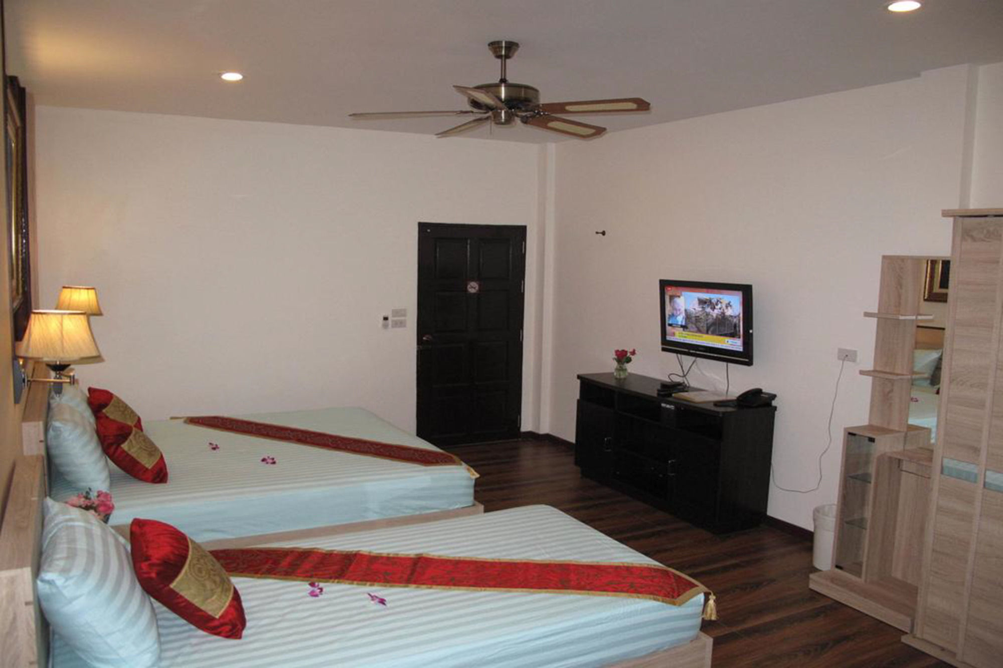 Qg Resort Bangkok Luaran gambar